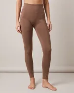 Contour Seamless Legging in Mocha, front
